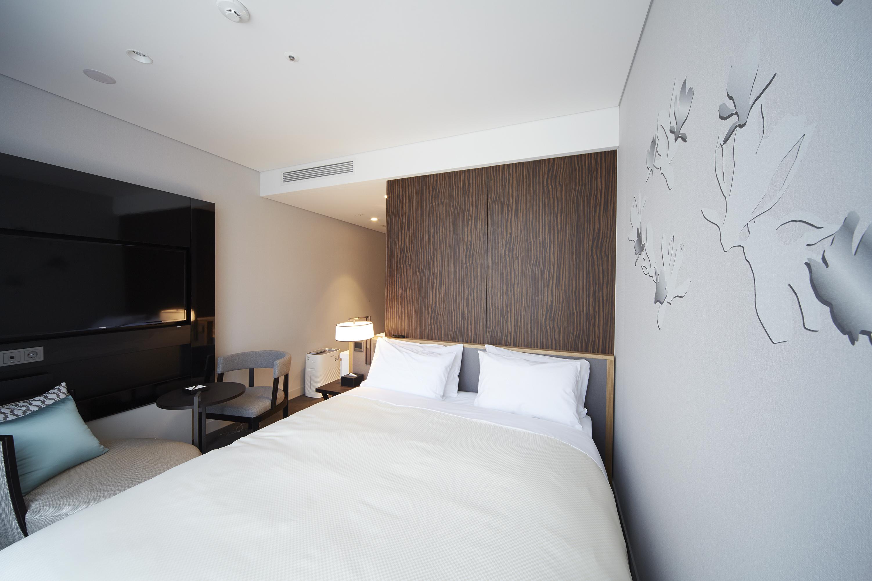 Gracery Hotel 4*