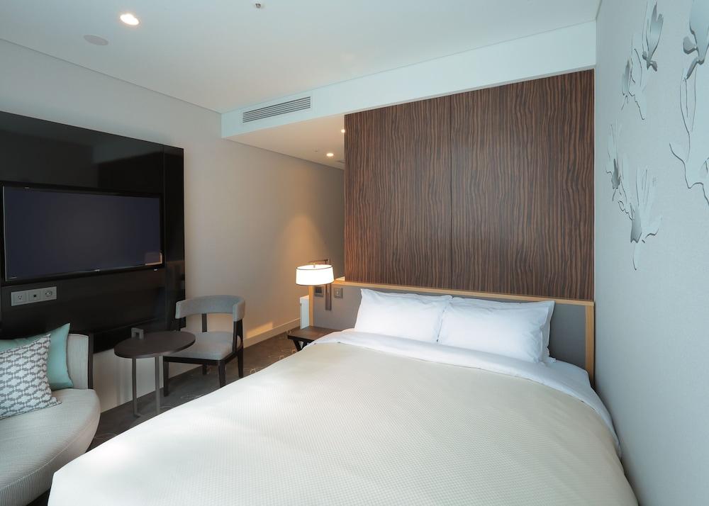 Gracery Hotel 4*